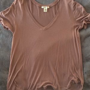 Nude-pink V neck t shirt